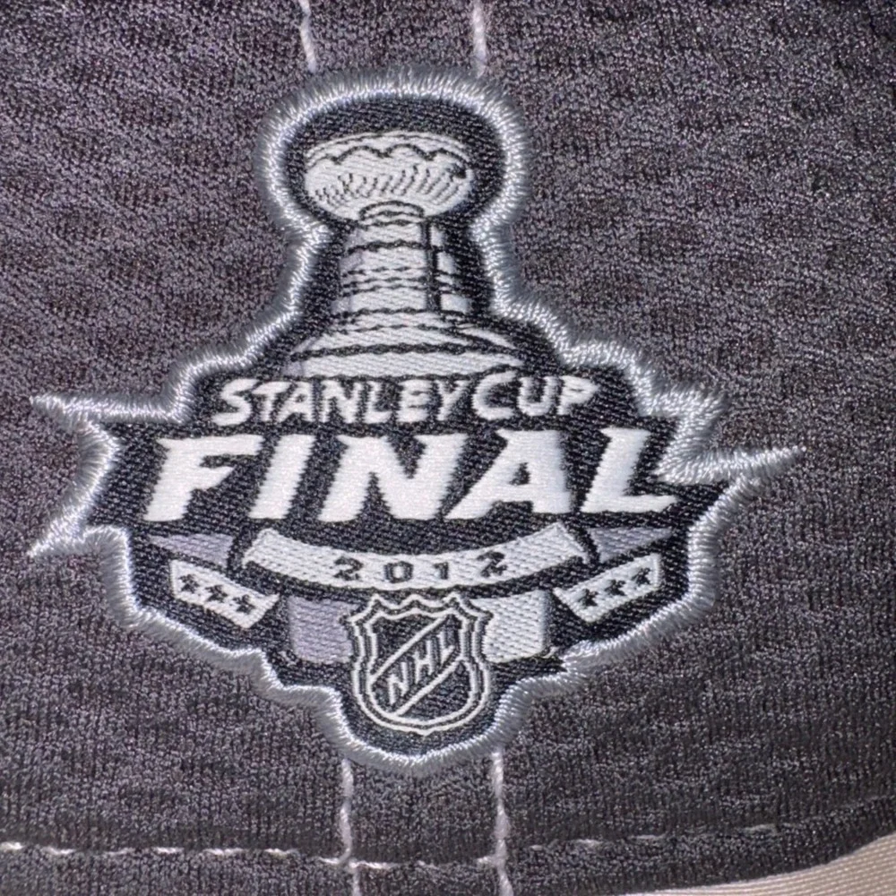 LA‎ Kings Hat 2012 Stanley Cup Champions New Era Gray NHL Hockey Flex Cap S/M